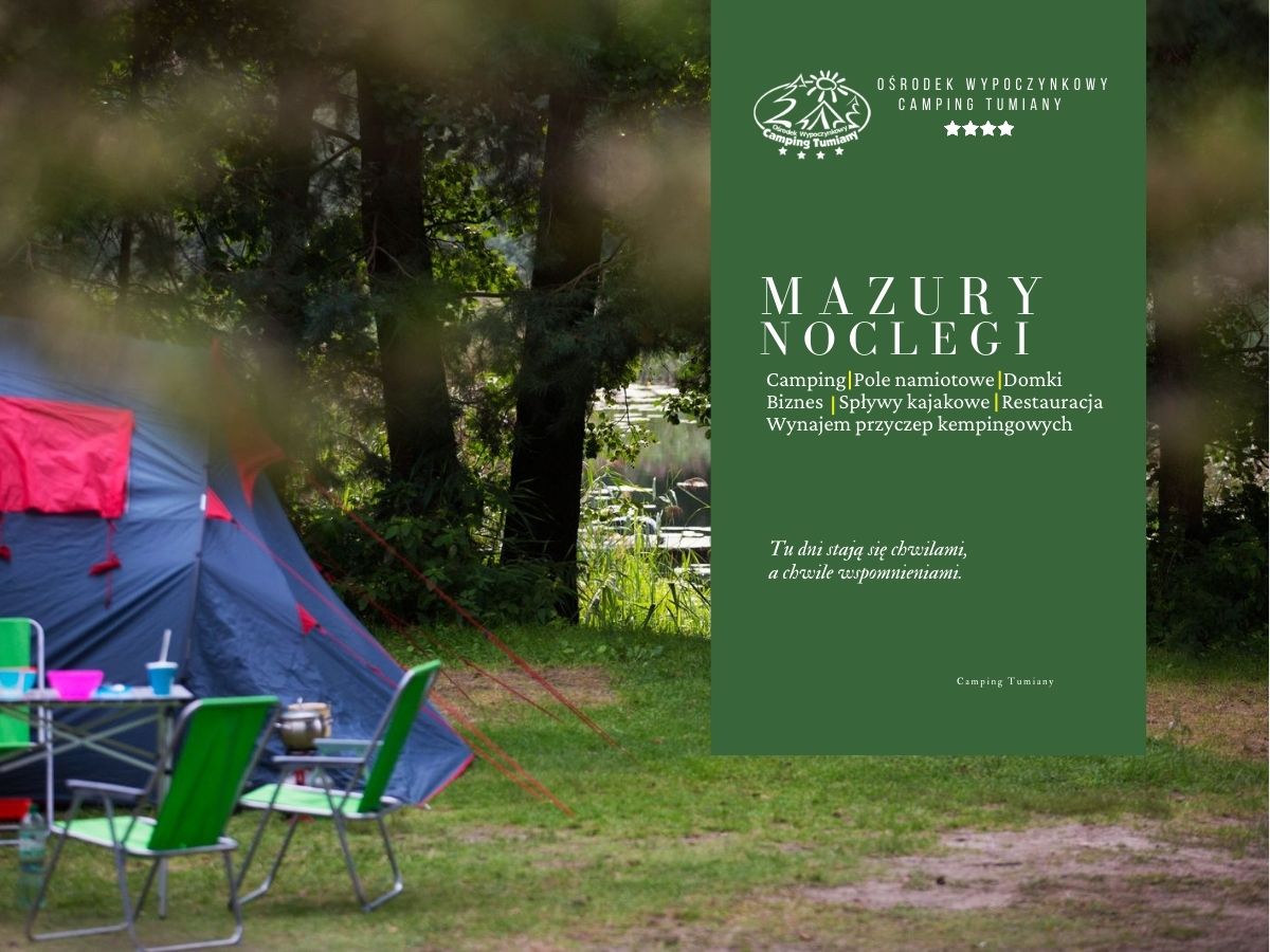 Namioty i krzesła kempingowe ustawione na trawie – idealny camping Mazury nad jeziorem.